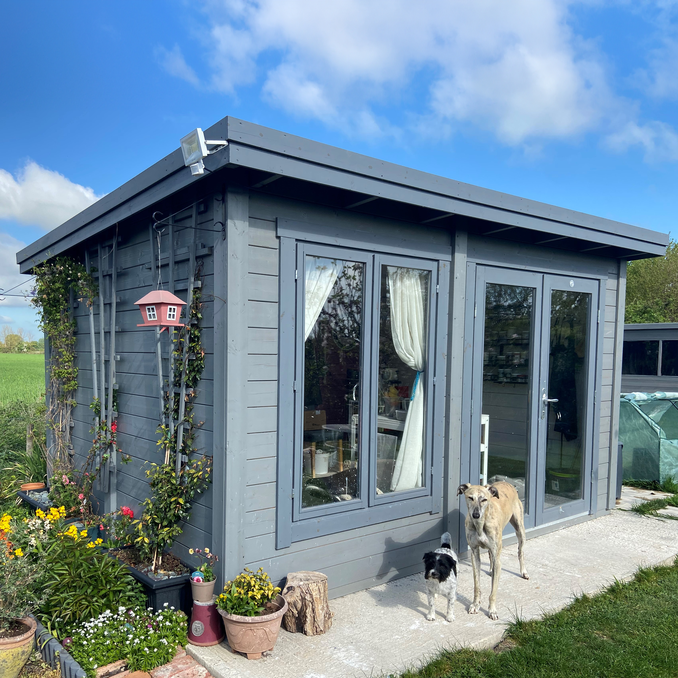 Lillevilla Pent Log Cabin 4m x 3m | The Greenhouse People